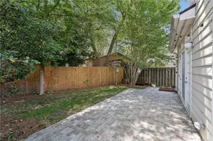 1827 Rockridge Pl NE, Atlanta, GA 30324 - Photo 26