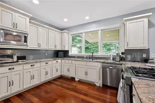 320 Waverly Hall Cir, Roswell, GA 30075 - Photo 12