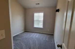45 Newnan Lakes Dr, Newnan, GA 30263 - Photo 4