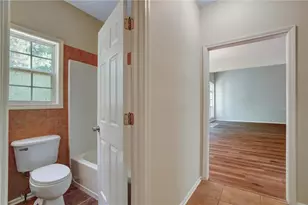 6005 Lake Windsor Pkwy, Buford, GA 30518 - Photo 22