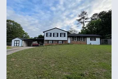 8288 Reinosa Way, Jonesboro, GA 30236 - Photo 2