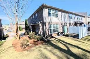3192 Brockenhurst Dr, Buford, GA 30519 - Photo 38