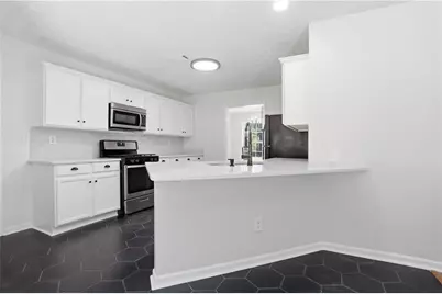 7318 Coral Lake Drive, Flowery Branch, GA 30542 - Photo 6