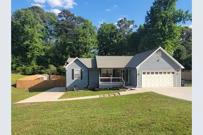 5104 Carole Place SW, Stone Mountain, GA 30087 - Photo 2