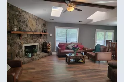 5104 Carole Place SW, Stone Mountain, GA 30087 - Photo 4
