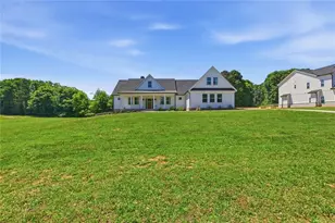 4275 Haynes Cir SW, Snellville, GA 30039 - Photo 2