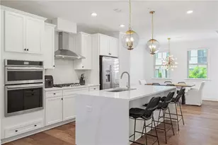 6543 Beacon Dr, Atlanta, GA 30328 - Photo 14