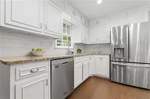 255 Waverly Hall Dr, Roswell, GA 30075 - Photo 18