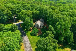 255 Waverly Hall Dr, Roswell, GA 30075 - Photo 52