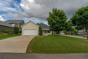 210 Harmony Lake Dr, Canton, GA 30115 - Photo 34