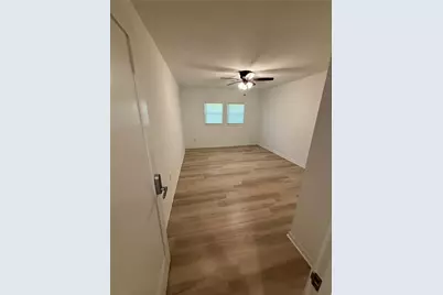 1656 Thornton Place SW, Atlanta, GA 30315 - Photo 4