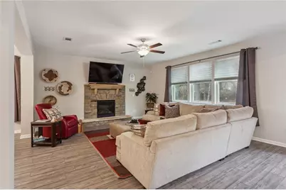4367 Waxwing Street, Hoschton, GA 30548 - Photo 6