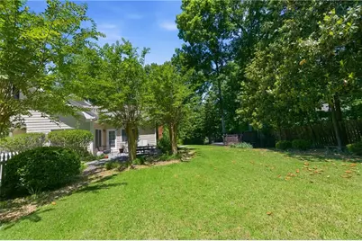 2372 Habersham Drive SW, Marietta, GA 30064 - Photo 8