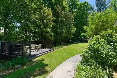 2372 Habersham Drive SW, Marietta, GA 30064 - Photo 10