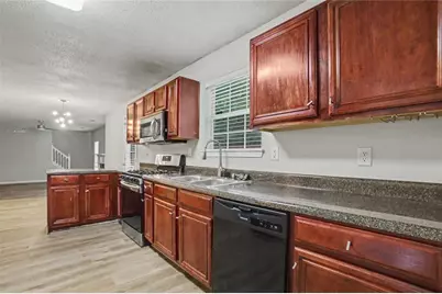 2395 Boulder Chase Drive, Ellenwood, GA 30294 - Photo 10
