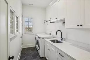 1062 Country Ln NE, Atlanta, GA 30324 - Photo 30