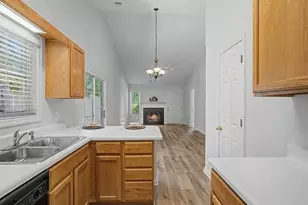 1075 Daventry Crossing, Woodstock, GA 30188 - Photo 6
