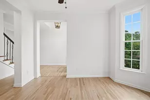 1025 Russell Point, Suwanee, GA 30024 - Photo 4