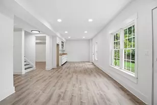 1025 Russell Point, Suwanee, GA 30024 - Photo 34