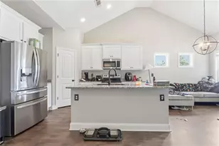 47 Hoke St, Maysville, GA 30558 - Photo 8