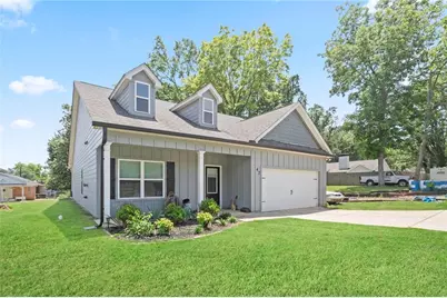 47 Hoke Street, Maysville, GA 30558 - Photo 2