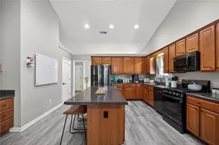 1041 S Creek Dr, Villa Rica, GA 30180 - Photo 12