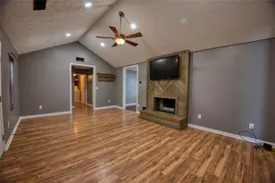 716 Buckingham Ct, Monroe, GA 30656 - Photo 4