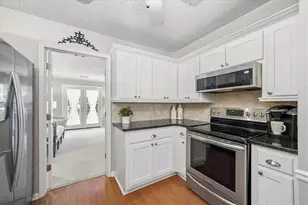 6190 Windsor Trace Dr, Peachtree Corners, GA 30092 - Photo 10