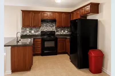 504 Simpson Place Drive, Forest Park, GA 30297 - Photo 4