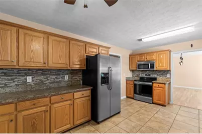 105 Hawk Ln, Carrollton, GA 30116 - Photo 10