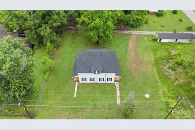 305 Grove Avenue SE, Lindale, GA 30147 - Photo 6
