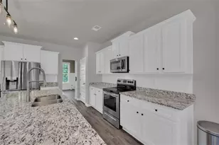 1729 Flagstone Ln, Conyers, GA 30012 - Photo 12