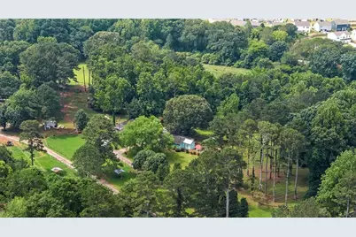 8669 Davis Street, Braselton, GA 30517 - Photo 58
