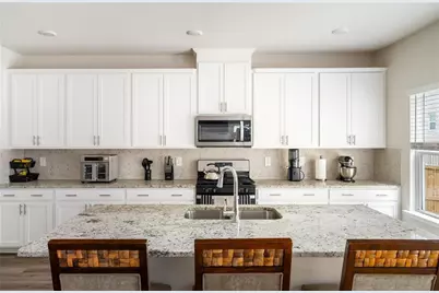 7767 Richmond Trail, Fairburn, GA 30213 - Photo 10