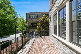 230 Devin Pl N E, Atlanta, GA 30305 - Photo 6