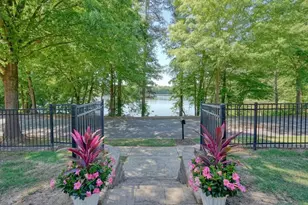 934 Marabella Ln, Canton, GA 30115 - Photo 2