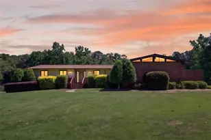 1738 Rivermist Dr, Lilburn, GA 30047 - Photo 2