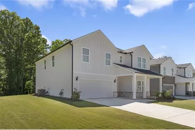 2929 Sweet Red Circle, Braselton, GA 30517 - Photo 2