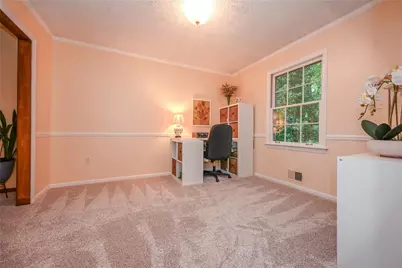 4649 Montauk Road SW, Lilburn, GA 30047 - Photo 10