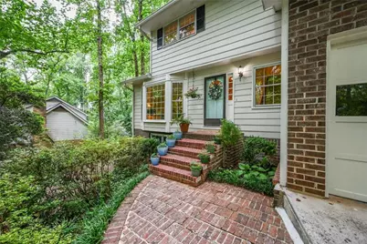4649 Montauk Road SW, Lilburn, GA 30047 - Photo 4