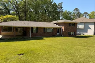1395 Siesta Ln, Marietta, GA 30062 - Photo 2