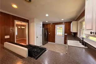 1395 Siesta Ln, Marietta, GA 30062 - Photo 6