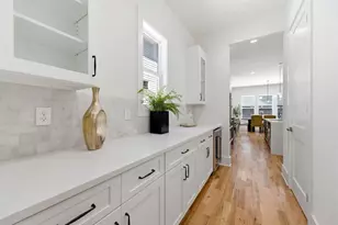17 Lakeview Dr NE, Atlanta, GA 30317 - Photo 12