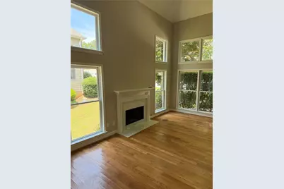 360 Landing Entry, Alpharetta, GA 30022 - Photo 4