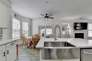 3329 Castleberry Village Cir, Cumming, GA 30040 - Photo 10
