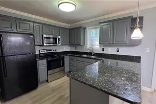 400 Summer Pl, Norcross, GA 30071 - Photo 4