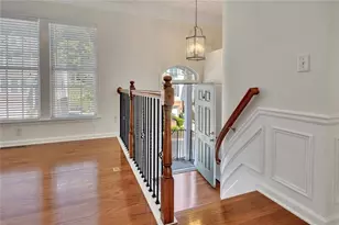 221 Balaban Cir, Woodstock, GA 30188 - Photo 4