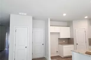 5161 Un Hts Wy, Flowery Branch, GA 30542 - Photo 8