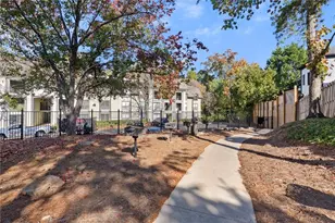 2657 Lenox Road NE, Atlanta, GA 30324 - Photo 30