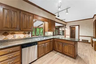 1260 Northcliff Trce, Roswell, GA 30076 - Photo 6